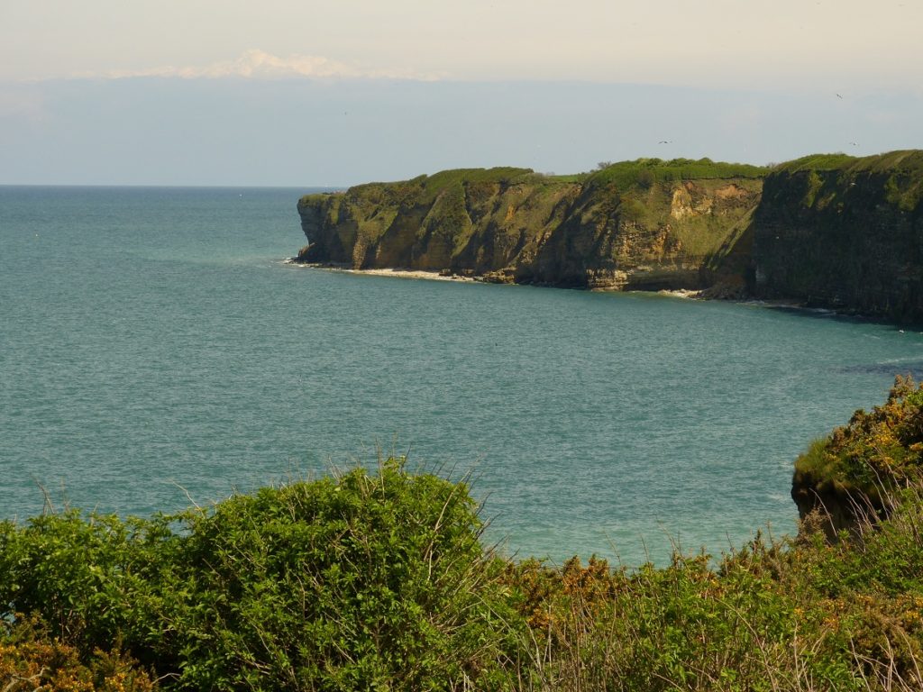 kust bij Point-du-Hoc in Normandië