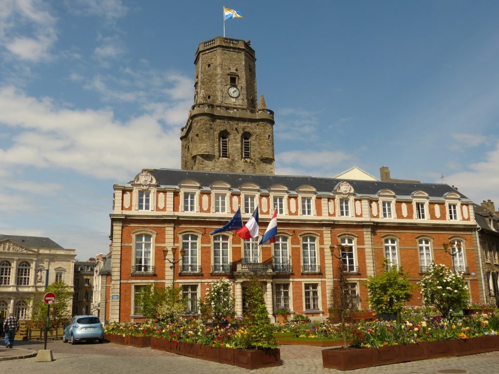 foto stadhuis Boulogne sur Mer